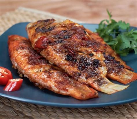 Resep ikan nila asam manis pedas ala restoran ide menu resep masakan rumahan sederhana sehari hari. Resep Nila Saus Pedas Manis / Bagaimana Membuat Ikan Nila ...