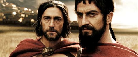 #bodyweightworkoutgerard butler is a absolute monster when it come to his body, acting as king leonidas in 300 he had to be in top shape in order to play. C'est la journée mondiale de la barbe ! 30 fameuses barbes ...