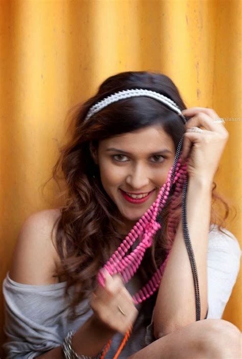 Actresses image collection, patna, india. Zid Movie Fame Actress Barbie Handa Mannara HD Wallpapers ...