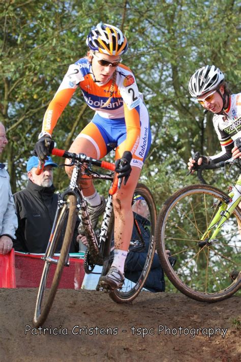 Ferrand prevot then had her own scare 20 seconds later when neff passed her to the left on the uphill rock garden. Pauline Ferrand Prévot change d'entraîneur