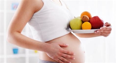Seguire un regime alimentare corretto per una donna in gravidanza è un gioco di equilibri sottilissimi, con rimozioni e aggiunte di questo o quell'alimento o ingrediente. Cosa mangiare in gravidanza: Alimenti si alimenti no ⋆ ...