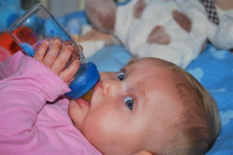 Allergies alimentaires associées et évolution vers des signes respiratoires chez les allergiques aux protéines du lait de vache, en fonction de la tolérance au lait (p: L'allergie aux protéines du lait de vache chez l'enfant ...