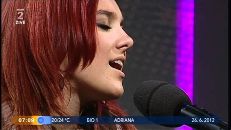 W tym wydaniu szansy na sukces gościem programu była ewa farna. Ewa Farna - La La Laj (Dobré Ráno 26-06-2012) - YouTube