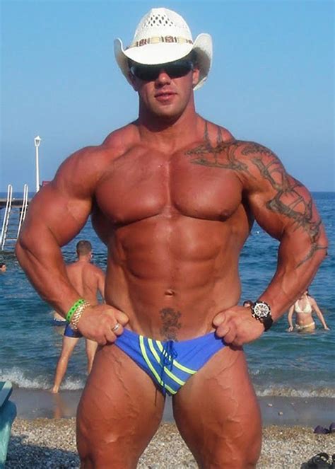 Tim catches joel jerking off while walking back to. MUSCLE CORPS | Binaraga