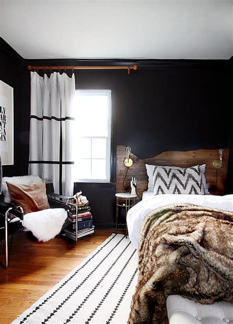 Black paint for walls is a great neutral choice other than the typical gray, taupe, or beige. Beautiful Black Modern Bedrooms - Bright Green Door