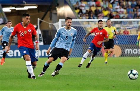 Argentina llega a la copa américa con lo mejor de su además de chile, la escuadra argentina deberá compartir el grupo a de la copa américa con los combinados de uruguay, paraguay y bolivia. A Que Hora Juega Ecuador Vs Chile