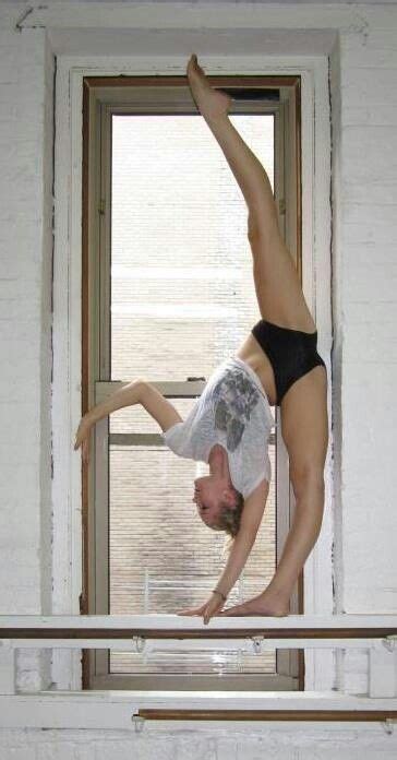 Maybe you would like to learn more about one of these? Flexibility - Lenigheid - Split | Dance poses, Dance ...