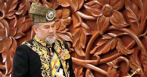 Malaysia's king, sultan muhammad v, has unexpectedly abdicated in an historic first. 'Sultan Muhammad V showed courtesy in the way he resigned ...