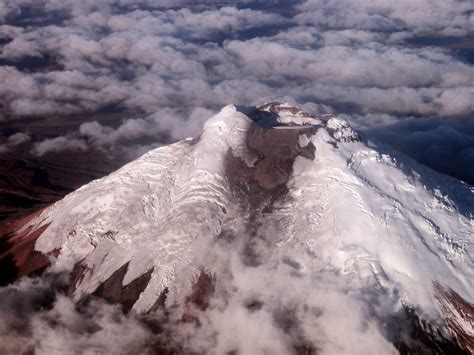 Quels sont les volcans les plus célèbres d'islande ? Nature alerte: 05/10/2011...Islande, l'énorme volcan Katla ...