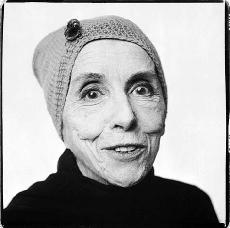 Isak dinesen is best known for seven gothic tales (1934) and the autobiographical novel out of africa (1937). El niño vampiro lee: La historia inmortal, de Isak Dinesen