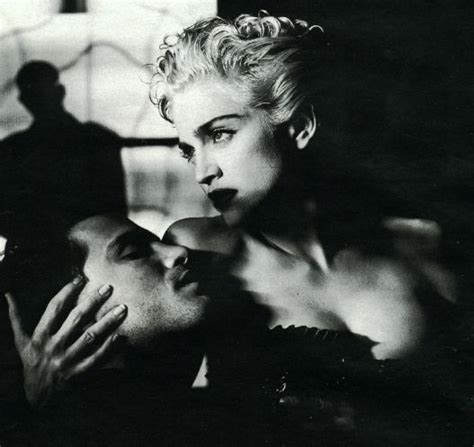 Madonna vogue (the immaculate collection (germany) 1990). Madonna (1990, fotografata da Helmut Newton): 268185 ...