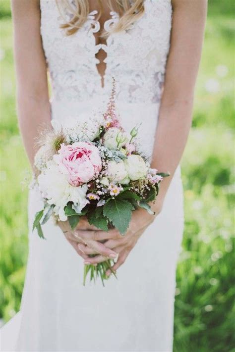 Preisbeispiele, wie viel hochzeitskleider kosten. Justine & Matthias: Hippie-Chic inspirierte Almhochzeit ...