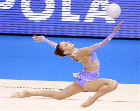 La competizione del concorso individuale di ginnastica ritmica dei giochi olimpici di londra 2012 si è svolto tra il 9 e l'11 agosto 2012 presso la wembley arena. DIRETTA/ Finale ginnastica ritmica a squadre live ...