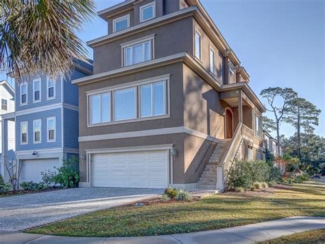 At the sea pines resort. Hilton Head Island Pet Friendly Rentals | Beach Properties ...