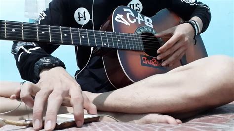 Penasaran dengan chord asli lagu ini gaess? Bukan Untukku - cover gitar by wenditom - YouTube