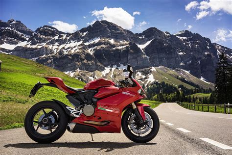 Maybe you would like to learn more about one of these? Panigale 1299 Schwägalp mountain pass | Ducati panigale ...