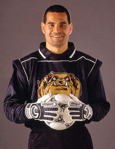 Hoy canto por no llorar. Un dia como hoy... | Goalkeeper, Gk gloves, Jose luis chilavert