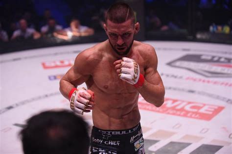 Mateusz gamrot w wielkim stylu udowodnił, że ma wielki apetyt na karierę w federacji ufc. UFC: Porażka Mateusza Gamrota w debiucie! Kontrowersyjna ...