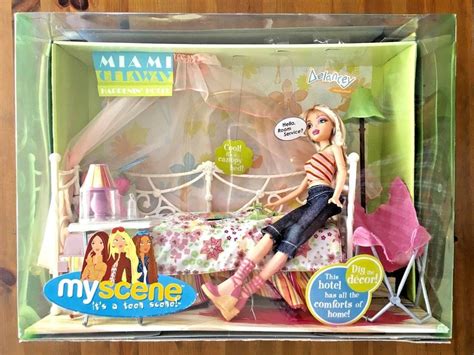 Barbie my scene room makeover free decorating game for girls will let you give your room a styling makeover and get a special surprise when you're done. NEW My Scene Miami Getaway Happenin' Hotel Playset ...