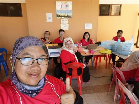Kedai kopi seng hing is a coffee shop that has been around at the same place in kota kinabalu. Para petugas TIC untuk Majlis Sukan Sekolah Daerah yang ...