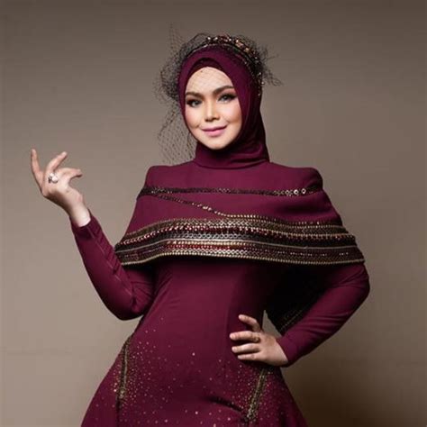 Listen to konsert live siti nurhaliza on spotify. Lepas Buat Kejutan Muncul Di Pentas AJL, Siti Nurhaliza ...