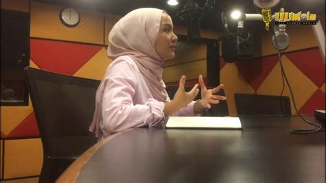 Debat piala perdana menteri 2018: TEH O TALK / SR. QASRINA KARIM / IIUM FM - YouTube