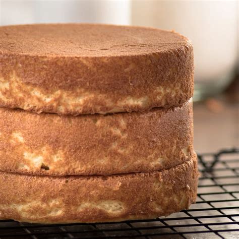 Bake for 35 minutes, until an inserted toothpick in center of cake comes out clean. Birthday Cake For Diabetics - Make A Sugar Free Birthday ...