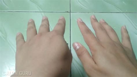 Pakar bahasa menyebut maksud amalan tahnik ialah dikunyah akan buah tamar atau seumpamanya lantas digosok tamar tersebut pada lelangit mulut bayi. Cara Memotong Kuku Sesuai Sunnah Nabi - YouTube