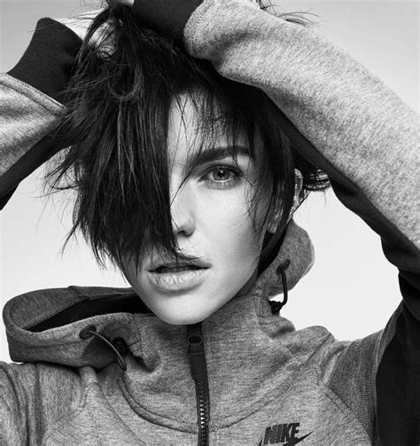 Quick and easy hairstyles for short hair no heat pixie hairstyles | short hair tutorial. Idea by NM Rivera on Ruby Rose | Ruby rose, Ruby, Hair styles