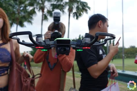 With intelligent flight control options, a mechanical gimbal, and a camera with incredible image quality, spark empowers you to push your creative boundaries. The DJI Spark has landed in Malaysia, prices start from ...