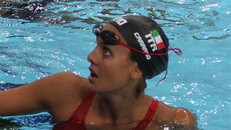 Martina carraro parte dalla corsia sei e con il tempo di 1'06″36 conquista uno splendido bronzo e diventa la prima donna azzurra a vincere una medaglia mondiale nella rana. MONDIALI NUOTO HANGZHOU 2018 : BRONZO PER MARTINA CARRARO ...