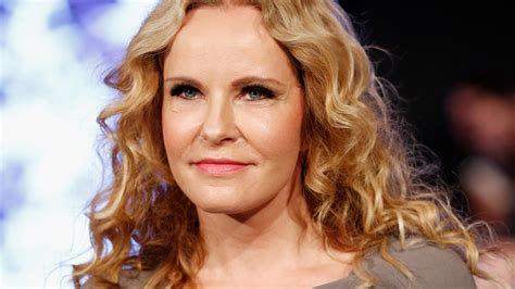 Seit 1997 moderiert die blondine die sendung „punkt 12 live aus köln. RTL-Moderatorin Katja Burkard spricht offen über ihre Wechseljahre und Ehekrise