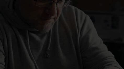 The cast and crew of mortal engines participate in many convention or fanmeet. Mortal Engines Featurette - The Model Maker (2018)