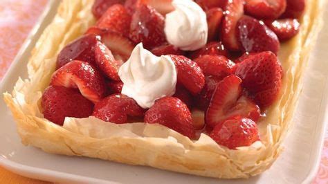 Place cheese round on center of phyllo sheets. Strawberry-Cream Cheese Phyllo Tart | Recipe | Tart recipes, Cream cheese desserts, Phyllo dough ...