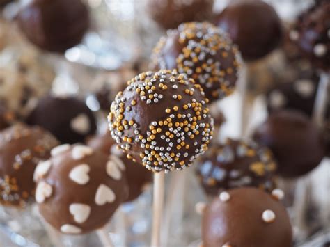 The difference between these cake pops and others you may have tried is that these are 100% homemade. Recept på Cake Pops - Recept.com
