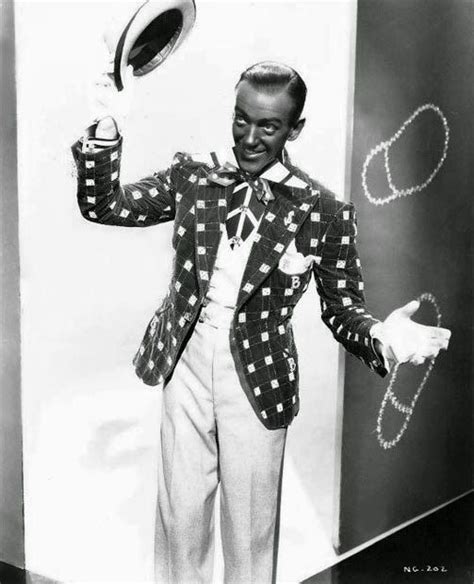 Enlightened sensibilities are jarred by the sight of astaire in blackface, but the cinebooks essay calls this. fred-astaire-blackface-swing-time-1.jpg (503×620) | Fred ...