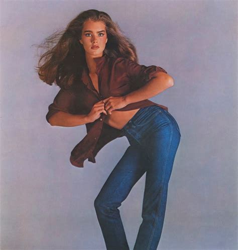 This brooke shields photo might contain bouquet, corsage, posy, and nosegay. Brook Shields Pretty Baby : Pretty Baby The Fan Carpet ...
