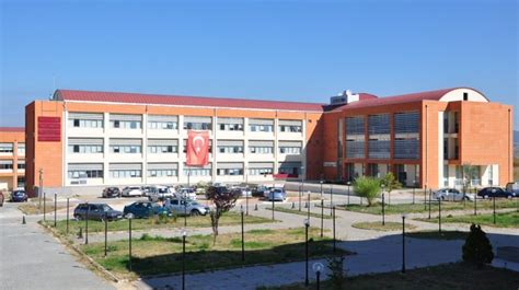 Kastamonu university is a public university located in kastamonu and some of its districts, turkey. Kastamonu Üniversitesi Mühendislik ve Mimarlık Fakültesi