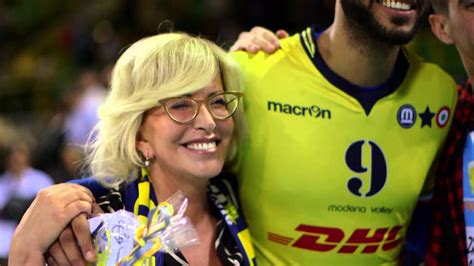 10 fun facts about volleyball. Speciale di Canal Plus su Earvin Ngapeth - YouTube