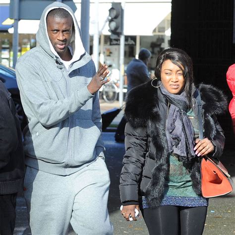 A los 17 años fue coronada como reina de bella del festival del café y la guayaba en el pueblo de canelas, durango, y un año después, a sus 18, se casaría con joaquín el. La réponse de Guardiola à Yaya Touré « Yaya Touré ment et ...