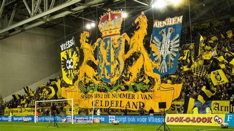 Vitesse moet de breuk met de jonge spits overigens nog wel officieel bevestigen op de website. Vitesse Arnhem - NEC Nijmegen 29.11.2015