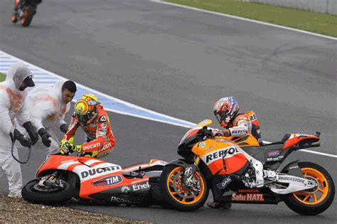 Quanto reputate credibile che il personaggio sia ispirato a lui? MotoGP marshals favoured Rossi, says Stoner - Sports ...