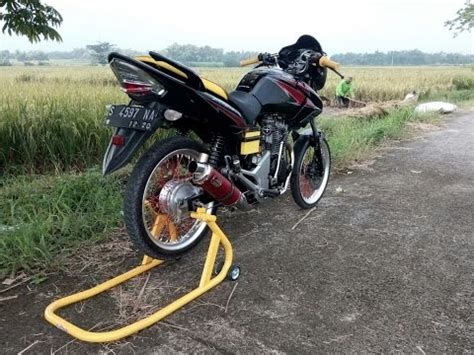 Kecelakaan tiger herex ban cacing di tanjakan antara foto sumber : Harga Aki Motor Tiger Revo | 01 Aki