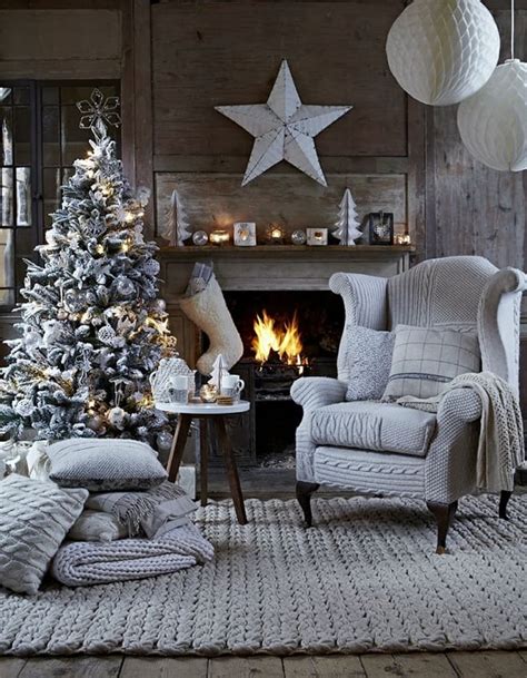 The 2020 decor brings us the nordic decor combined with other styles, turning homes into unique places. 70 Amazing Nordic-inspired Christmas decor ideas