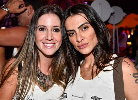 Ana marques esteve à conversa com alexandra lencastre no programa 'irresistível', da sic mulher, e recordou a infância com o irmão. Cleo Pires e a irmã curtem juntas camarote em Salvador ...