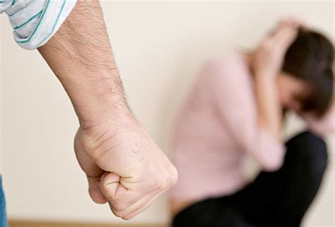 Keganasan rumah tangga, penderaan domestik atau keganasan keluarga difahamkan sebagai keganasan atau penyalahgunaan kuasa seseorang terhadap yang lain dalam suasana domestik, seperti dalam perkahwinan atau persedudukan. Mengapa kes keganasan rumah tangga meningkat semasa PKP ...