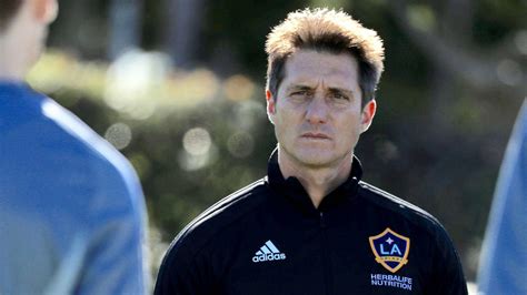 Es werden unter anderem die trainerstationen und seine stationen als spieler aufgelistet. LA Galaxy 2019 season preview: Roster, projected lineup ...