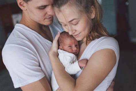 Już w zaawansowanej ciąży, wokalistka wzięła udział w kilku przepięknych sesjach zdjęciowych. Calisia.pl - Ile dzieci się urodziło? Ile par wzięło ślub ...