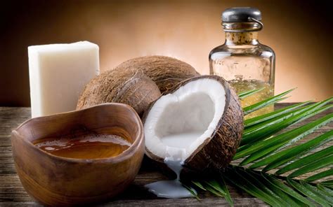 Resep & cara membuat masker minyak kelapa untuk menghilangkan jerawat, mengurangi minyak dan menghaluskan kulti wajah secara alami. Manfaat Minyak Kelapa untuk Kesehatan dan Kecantikan ...