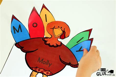 Turkey Names a Thankful Turkey Craft: Editable Name Recognition Activity